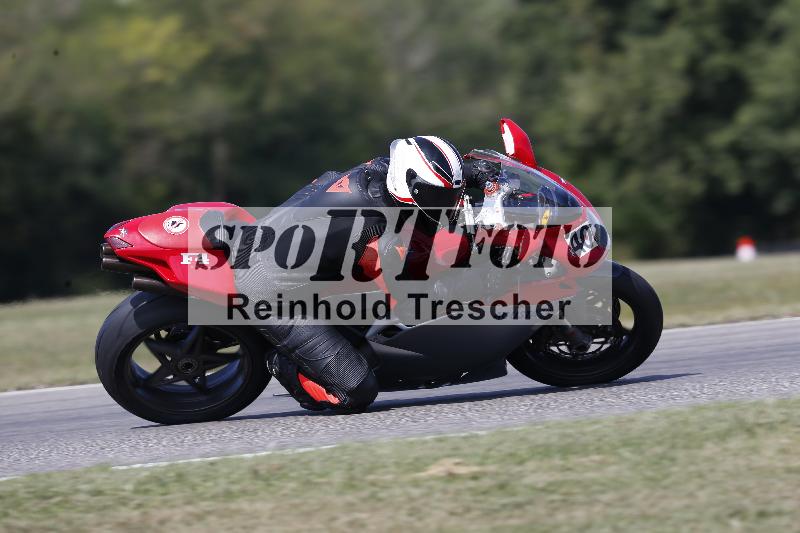 /49 26.08.2025 Cornu Master School ADR/rot-rouge/40